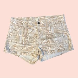 H&M Abstract Light Brown Beige and White Women Shorts- Size: 10